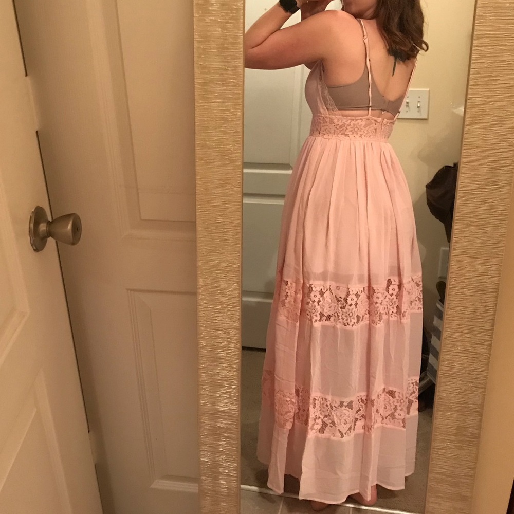 ✨1 Left✨💕 Delicate Blush Maxi Dress 💕 - Picture 5 of 6